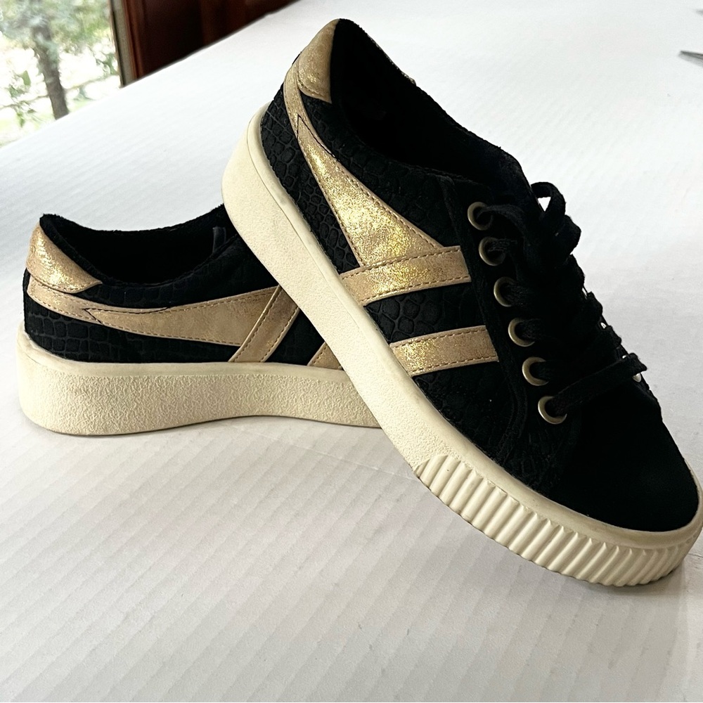 GOLA Classics Women's Baseline Mark Cox Mirror Black/Gold Sneakers Womens 5